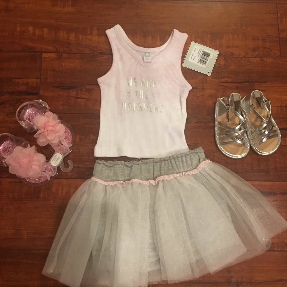 Baby Girl’s 2 pc set w Tutu and Tank Sz 12 Months